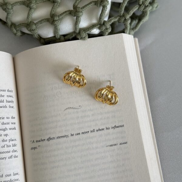 Lisbon Loop Earrings