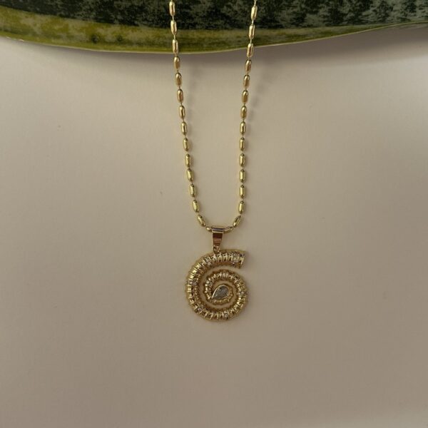 Shella Necklace