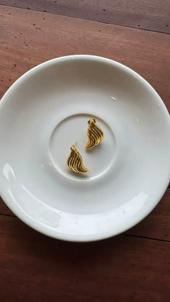 Wing Earrings | 18K Gold Plated | Annjueri