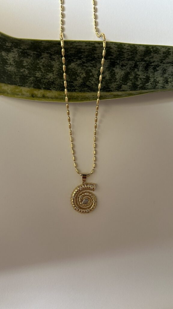 Shella Necklace