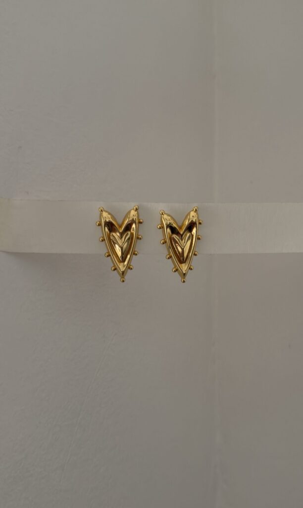Sculpt Heart Earrings | 24K Gold Plated | Annjueri