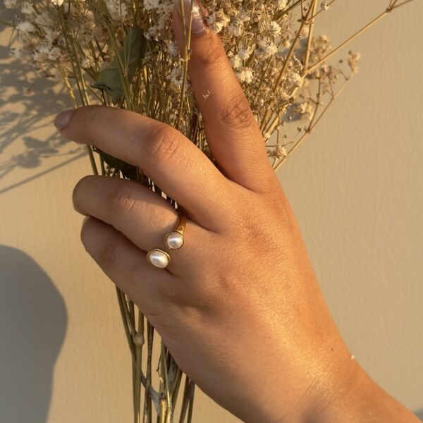 Twin Pearl Dome Ring | Size 7