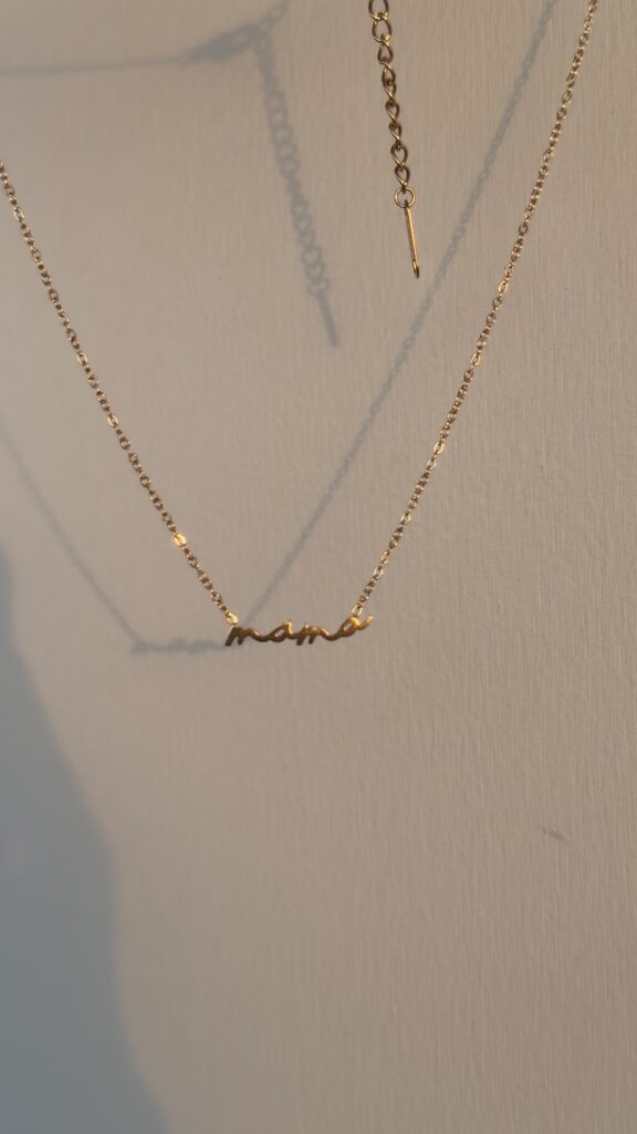Amor Mama Necklace